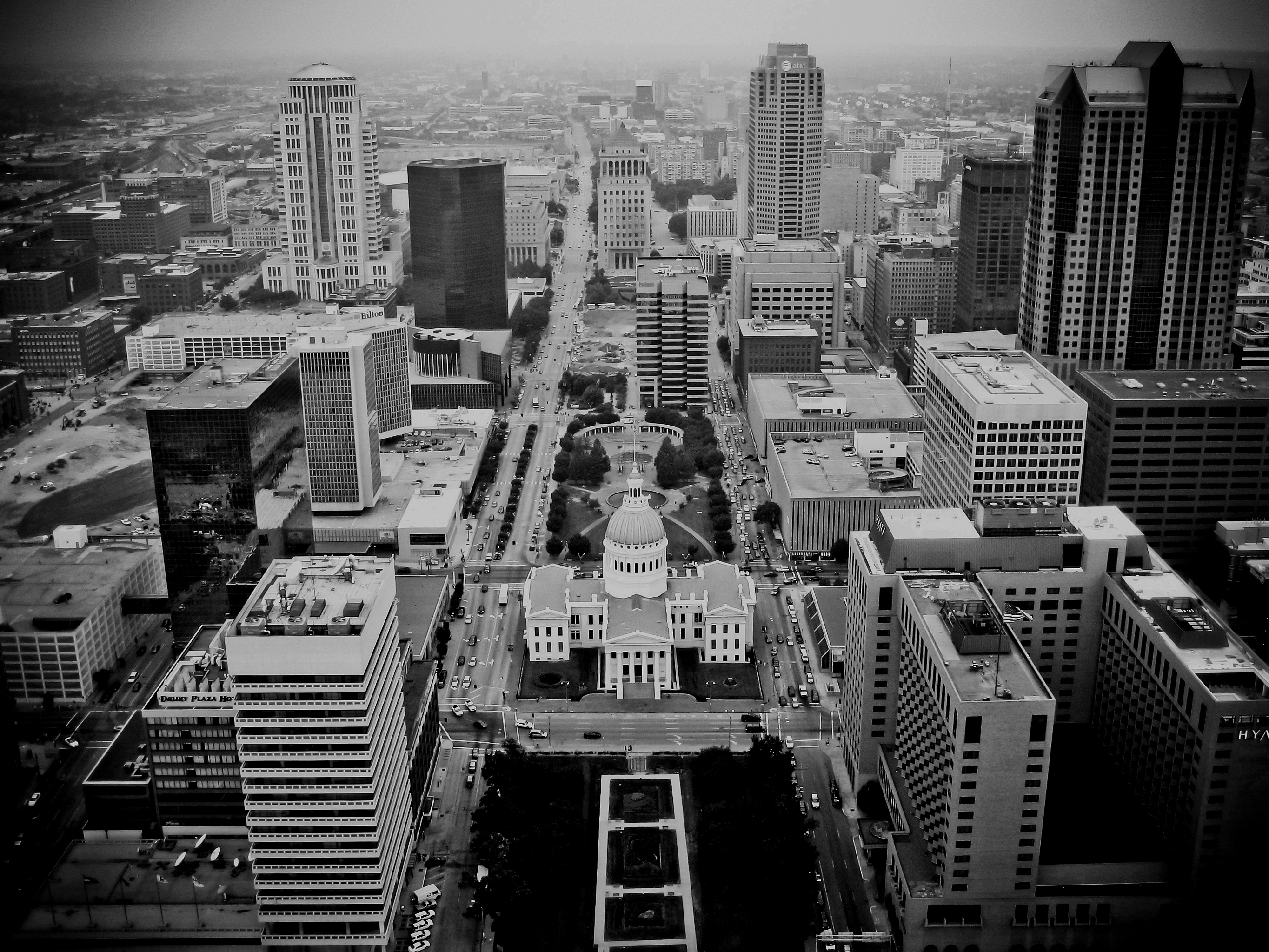 Black and white Arial view of government buildings in the center of a city.